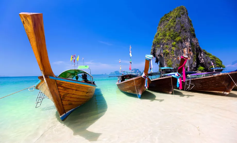 Boats to Krabi