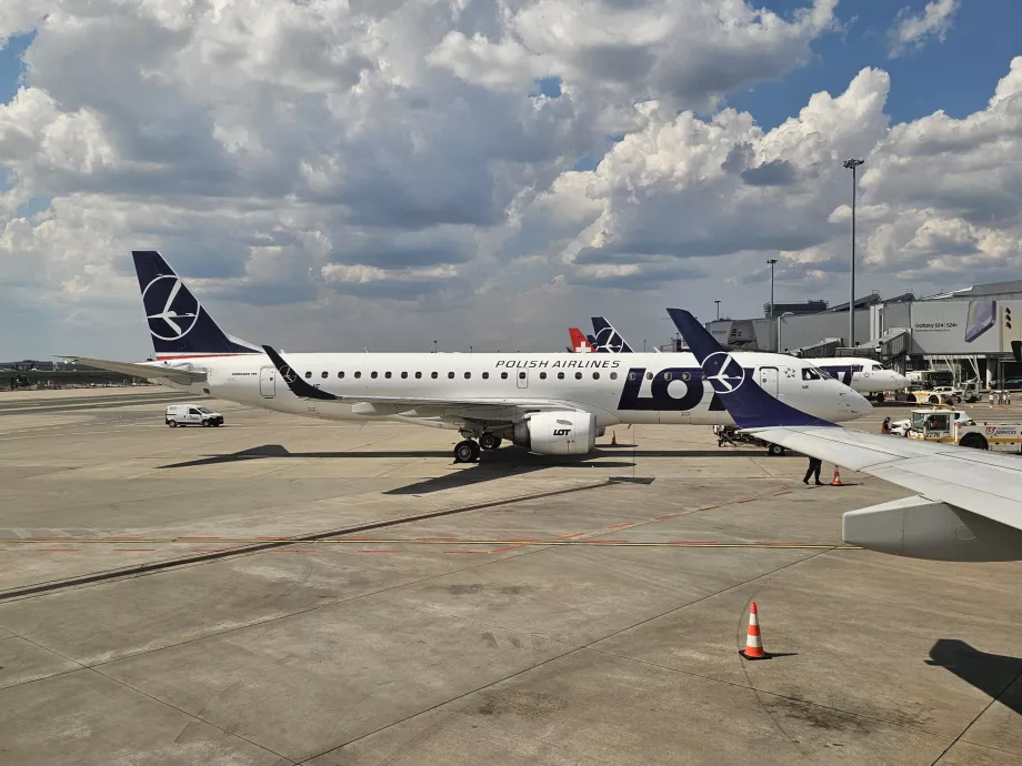 LOT Польський, Embraer 190