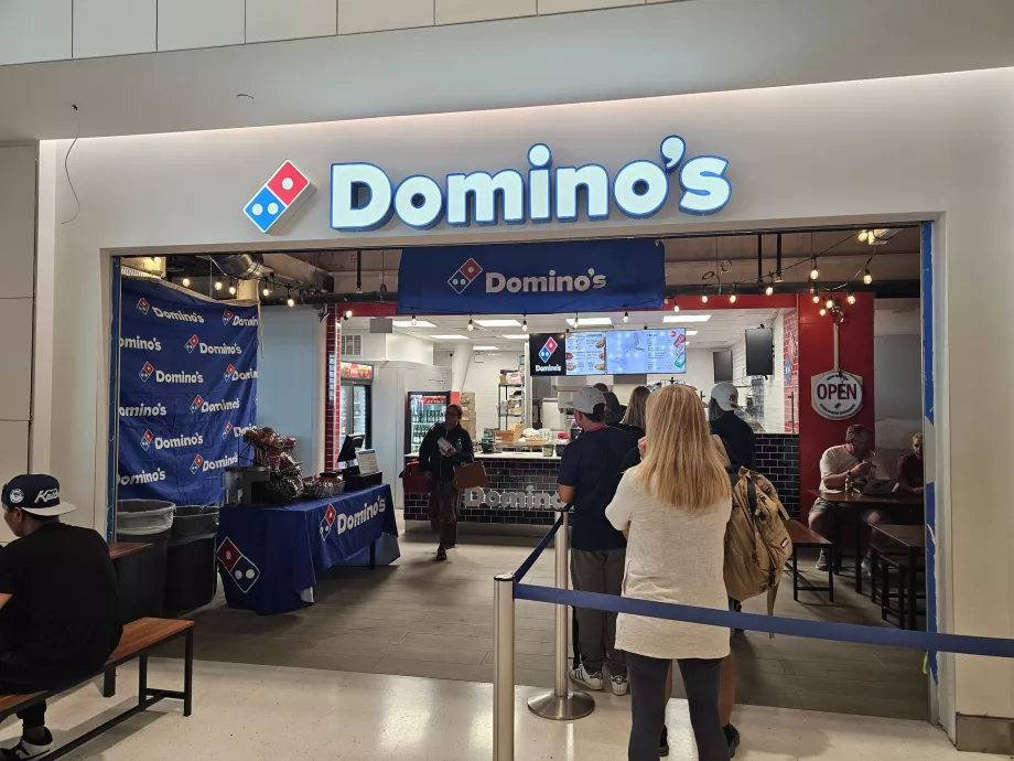 Domino's, зона вильоту