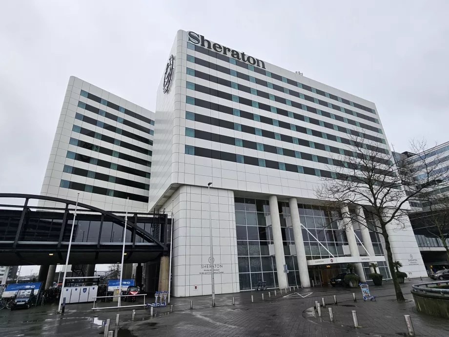 Готель Sheraton, AMS