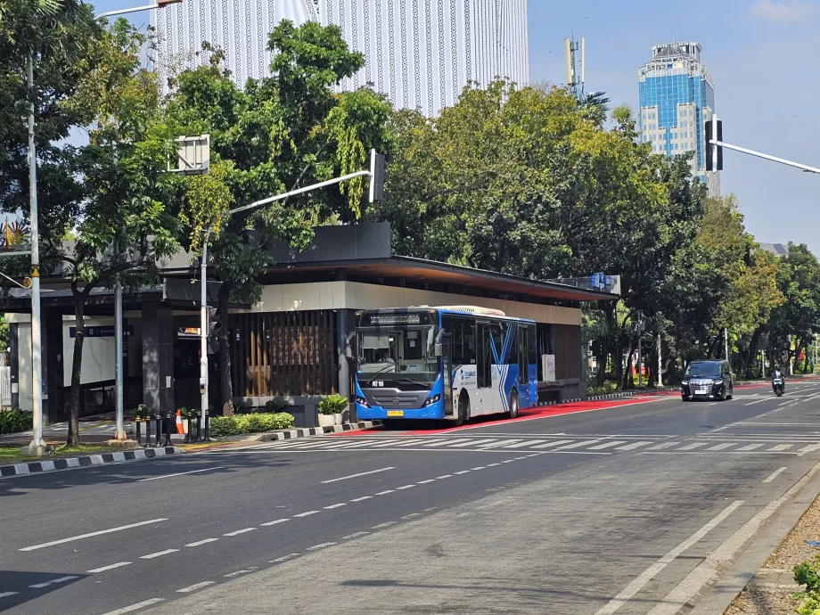 Автобуси TransJakarta