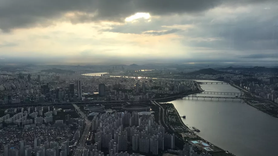 Вид з вежі Lotte World Tower