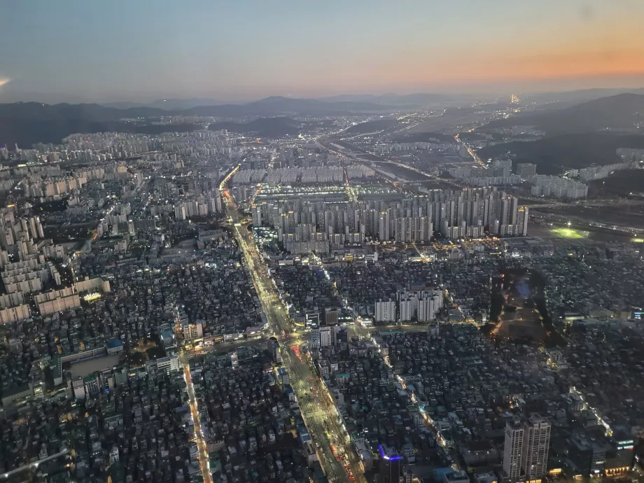 Вид з вежі Lotte World Tower