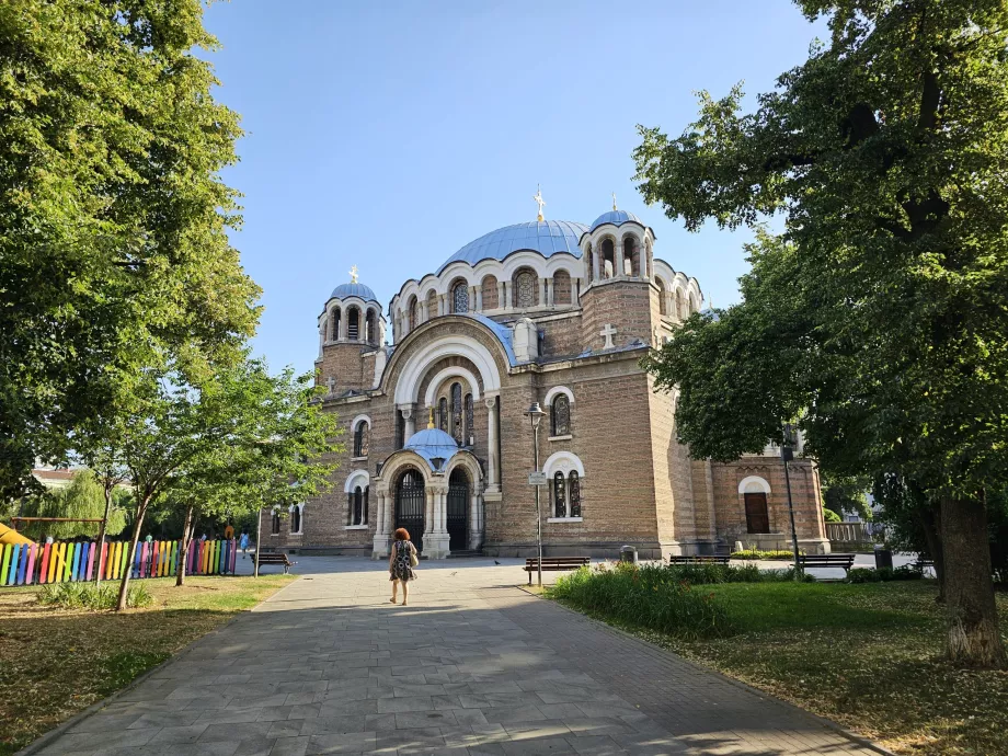 Церква Семи Святителів